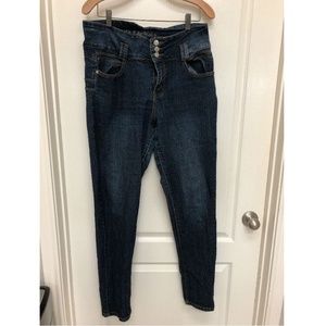 b E by Hailey Women's Jeans pants Size 18